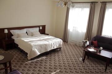 Фото номера Двухместный номер с 1 кроватью или 2 отдельными кроватями Отель Astoria Bed &amp; Breakfast г. Сважендз 15