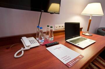 Фото номера Одноместный номер Отель Eurohotel Swarzędz г. Сважендз 12