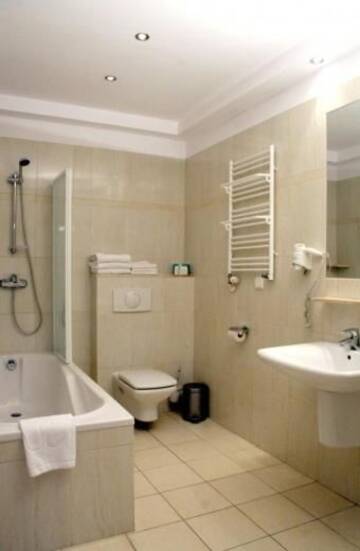 Фото номера Апартаменты с 1 спальней Отель Eurohotel Swarzędz г. Сважендз 6