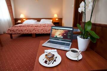 Фото номера Двухместный номер с 1 кроватью или 2 отдельными кроватями Отель Eurohotel Swarzędz г. Сважендз 3