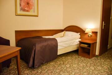Фото номера Одноместный номер Отель Hotel Amaryllis г. Сважендз 6